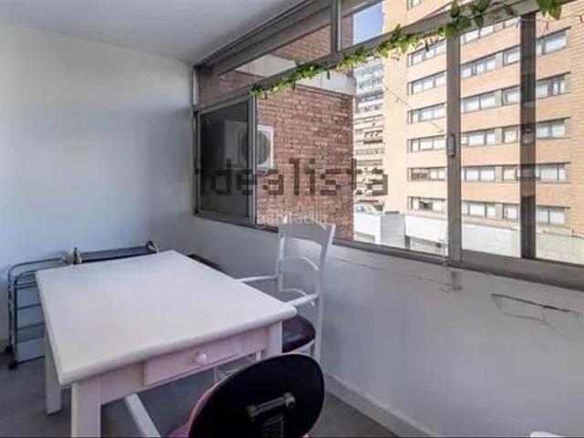 Piso en venta en Granada, Plaza de Toros. Gran oportunidad en Avenida Madrid: amplitud, luz y alta rentabilidad. Pisos.