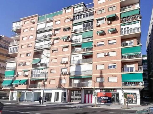 Piso en venta en Granada, Recogidas