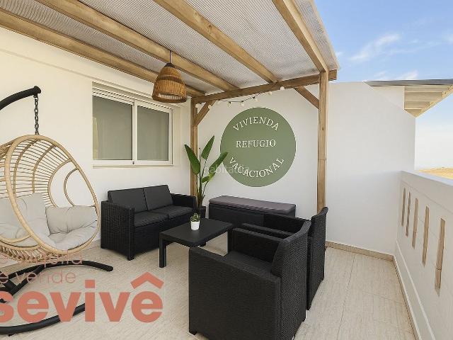 Piso en venta en Granadilla de Abona, Granadilla de Abona ciudad. ? Bajo en venta en Granadilla de Abona Terraza privativa y garaje opcional Vivienda práctica, accesible y con espacio exterior pr.