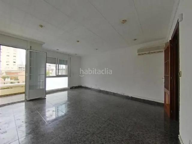 Piso en venta en Granollers, Congost. Granollers Barcelona. EN RENTABILIDAD se vende alquilado, no se puede visitar ni hipotecar. Pisos.