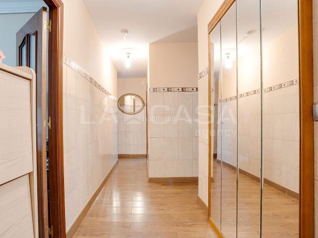 Piso en venta en Granollers, Can gili. de 4 habitaciones. Pisos.