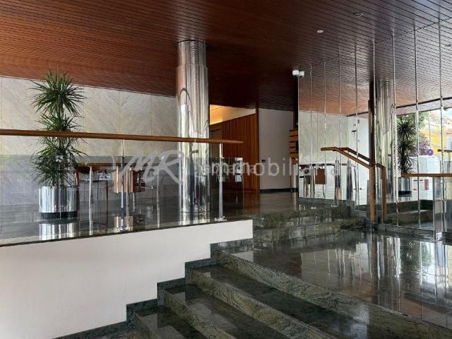 Piso en venta en Granollers, Centre. Increíble séptimo piso en venta en el centro de Granollers!. Pisos.