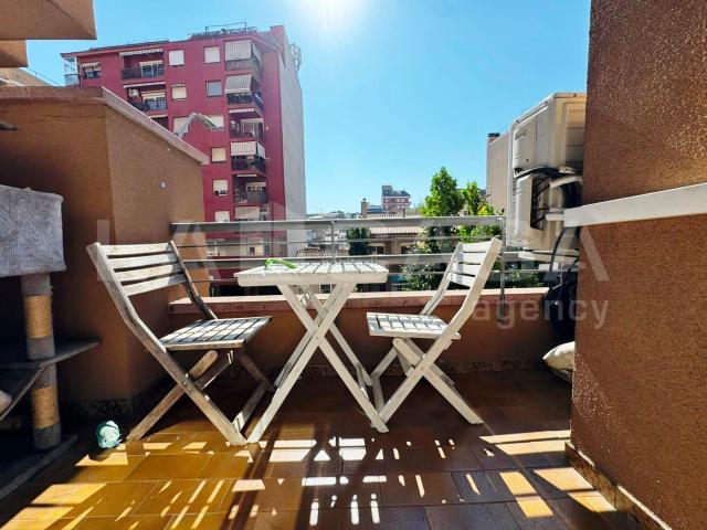 Piso en venta en Granollers, Joan Prim. con plaza de aparcamiento. Pisos.