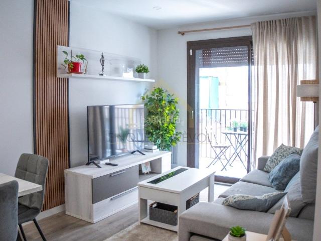 Piso en venta en Granollers, Sant miquel. Exclusiva vivienda de obra nueva con plaza de aparcamiento, lista para entrar a vivir en Granollers. Pisos.