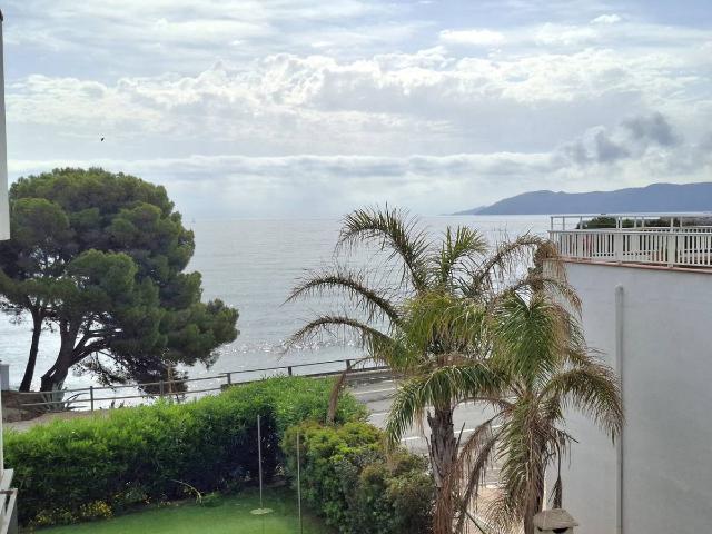 Piso en Venta en Grifeu Cap Ras Els Estanys Sant Genís