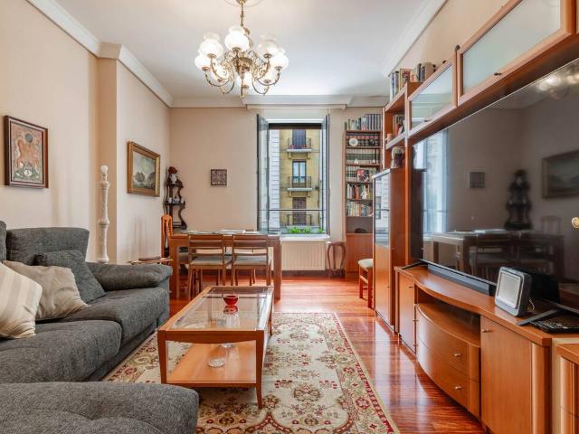 Piso en Venta en Gros