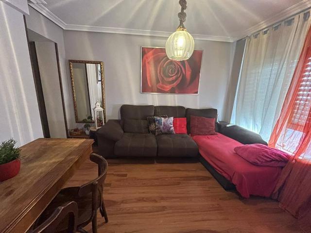 Piso en Venta en HUCA La Cadellada
