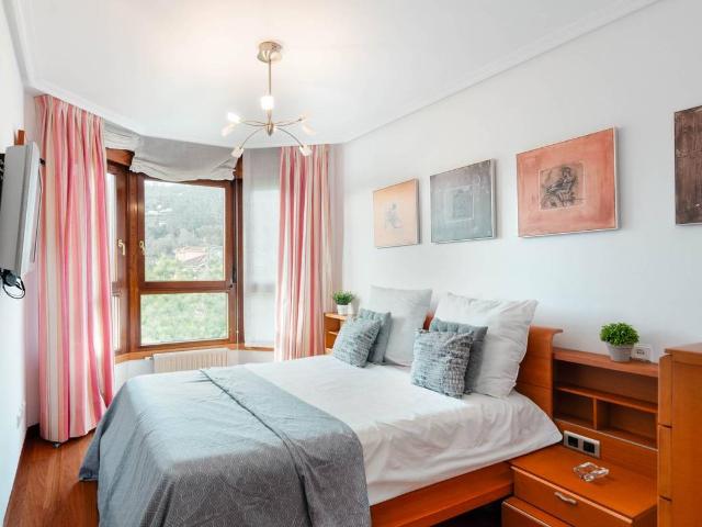 Piso en Venta en HUCA La Cadellada