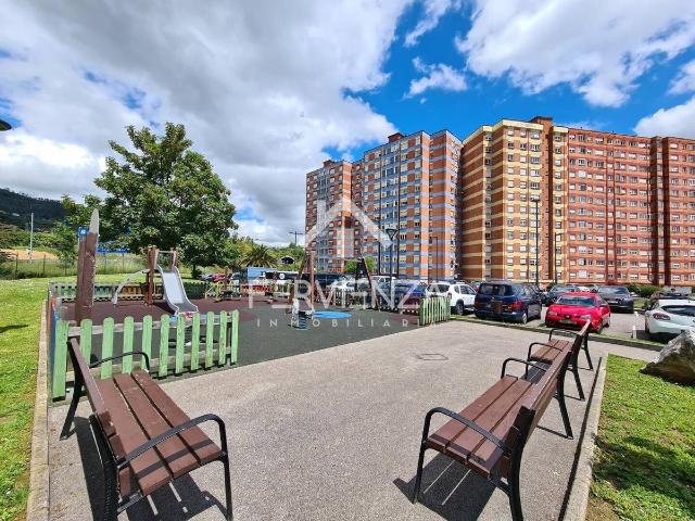 Piso en Venta en HUCA La Cadellada