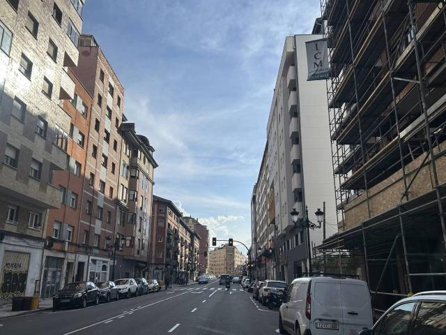Piso en Venta en HUCA La Cadellada