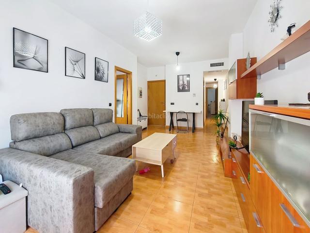 Piso en venta en Huelva, Tres Ventanas. Pisos.