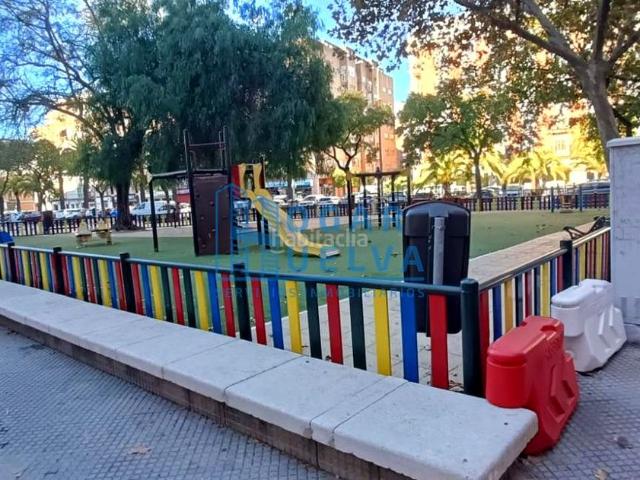 Piso en venta en Huelva, Centro. Coqueto piso cerca de la Merced. Pisos.