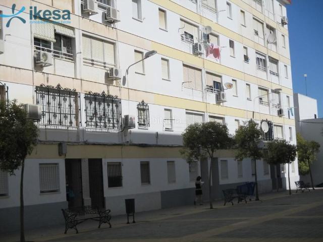 Piso en venta en Huelva, El Carmen Cardeñas. Venta de piso en Huelva. Activo inmobiliario SIN POSESIÓN, NO SE PUEDE VISITAR. Pisos.