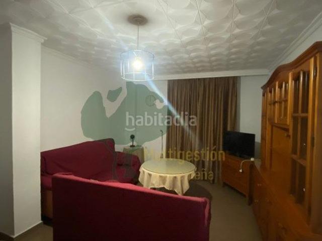 Piso en venta en Huelva, Isla Chica. PISO DE TRES HABITACIONES EN HUELVA. Pisos.