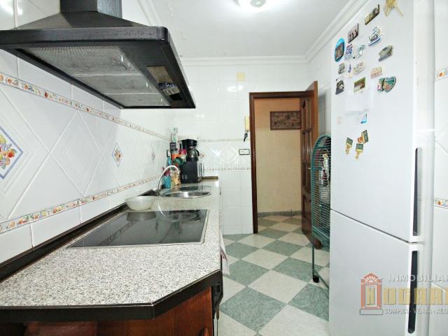 Piso en venta en Huelva, Isla Chica. Piso en venta en El Polvorín, junto a Plaza del Rosario. Pisos.