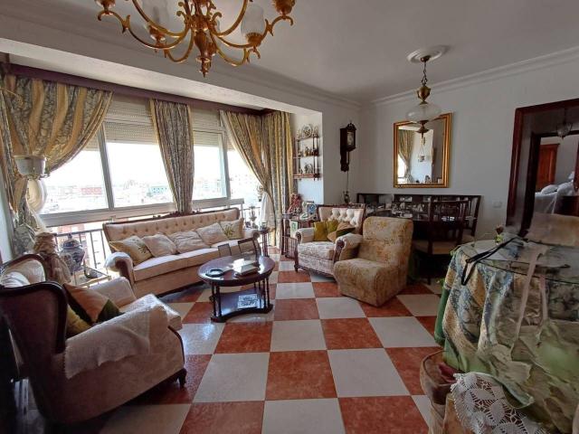 Piso en venta en Huelva, Isla Chica. PRECIOSA VIVIENDA CON VISTAS DESPEJADAS. Pisos.