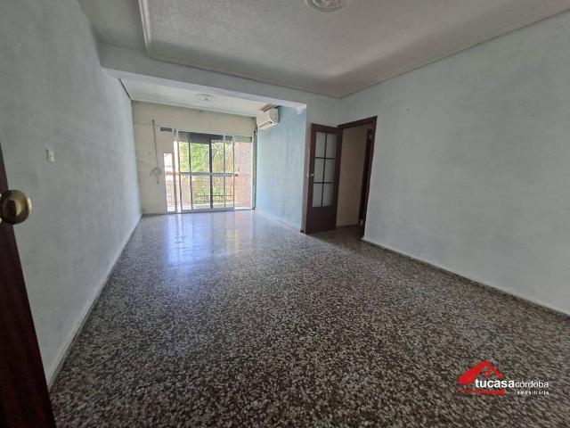 Piso en Venta en Huerta de la Reina Trassierra
