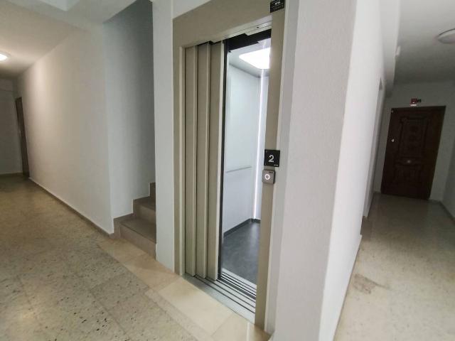 Piso en Venta en Huerta de la Reina Trassierra