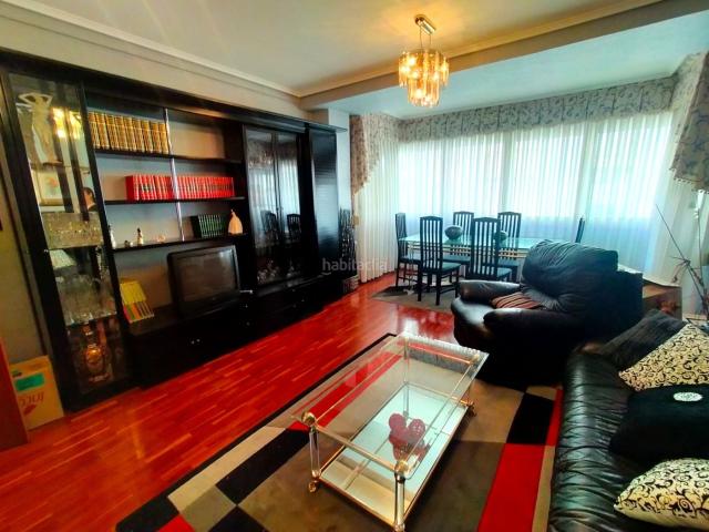 Piso en venta en Haro. Gran oportunidad. Haro. Amplia vivienda con plaza de garaje y 2 trasteros ubicada en plena Avenida de La Rioja. Pisos.