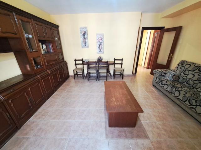 Piso en venta en Haro. Gran oportunidad. Haro. Céntrica y luminosa vivienda de V. P. O con ascensor a cota 0 y calefacción individual. Pisos.