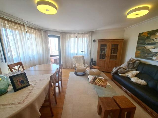 Piso en venta en Haro. Oportunidad. Haro. Excelente vivienda con 2 plazas de garaje, amplio trastero y Urbanización con piscina comunitaria. Pisos.