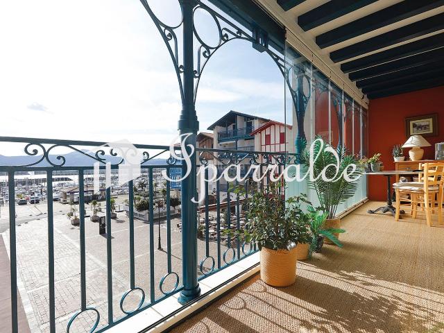 Piso en venta en Hendaye. Vivienda de alto standing, frente al Puerto Deportivo y junto a la Playa. Pisos.