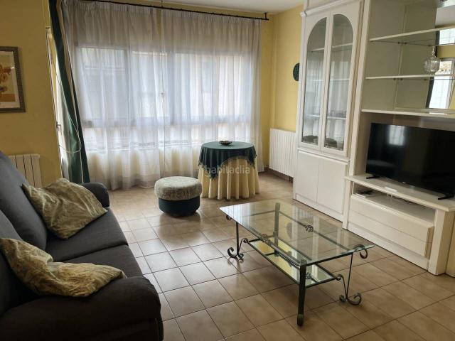 Piso en venta en Híjar. SE VENDE piso de 3 dormitorios en Hijar Teruel. Pisos.