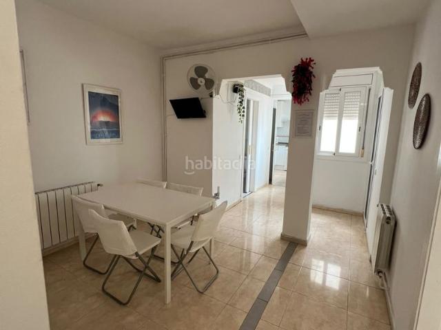 Piso en venta en Hospitalet de Llobregat L´, Collblanc. OPORTUNIDAD UNICA AMPLIO PISO DE 133 m2 JUNTO AL MERCAT DE COLLBLANC Y A 5 MINUTOS DEL SPOTIFY CAMP NOU. Pisos Hospitalet de Llobregat.
