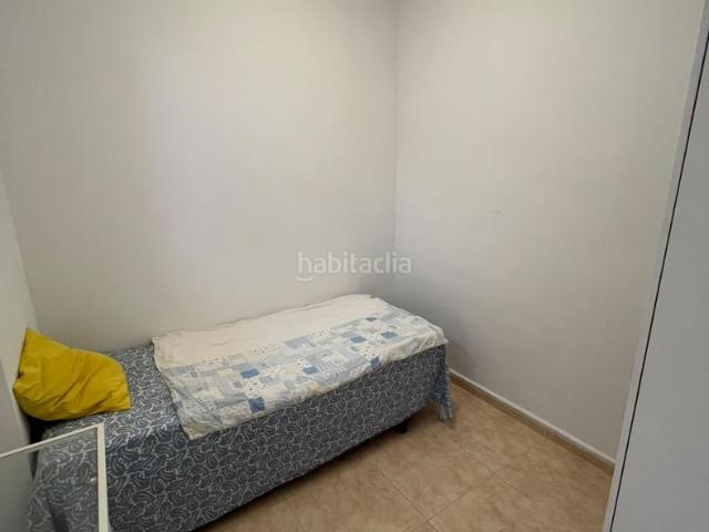 Piso en venta en Hospitalet de Llobregat L´, Collblanc. Gran piso de 133 m2 con 9 dormitorios y 4 baños en 2ª planta Extraordinaria oportunidad para inversores!. Pisos Hospitalet de Llobregat.