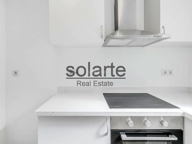 Piso en venta en Hospitalet de Llobregat L´, Collblanc. Listo para entrar a vivir! Piso exterior con mucha luz natural. Pisos Hospitalet de Llobregat.