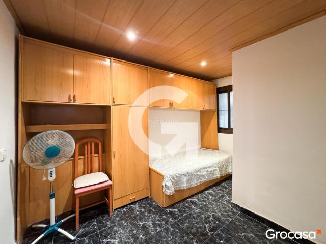 Piso en venta en Hospitalet de Llobregat L´, Collblanc. PISO CON TERRAZA. Pisos Hospitalet de Llobregat.