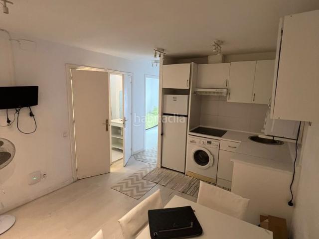 Piso en venta en Hospitalet de Llobregat L´, Collblanc. PISO EN VENTA CARRER DE VAQUER. Pisos Hospitalet de Llobregat.