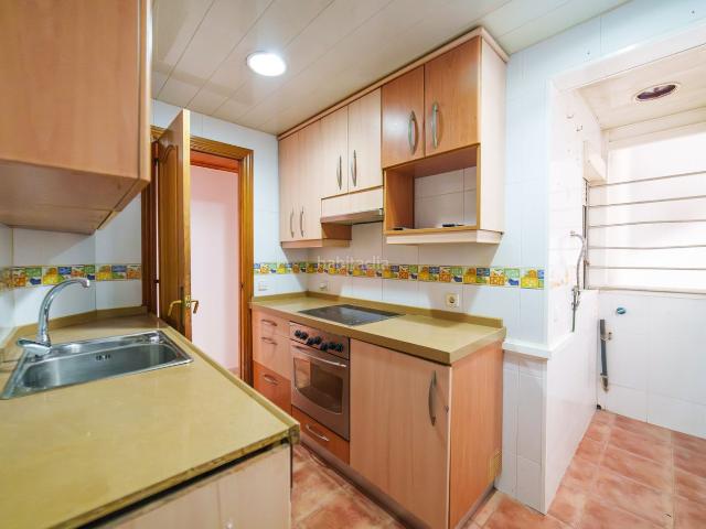 Piso en venta en Hospitalet de Llobregat L´, Collblanc. Pisos Hospitalet de Llobregat.