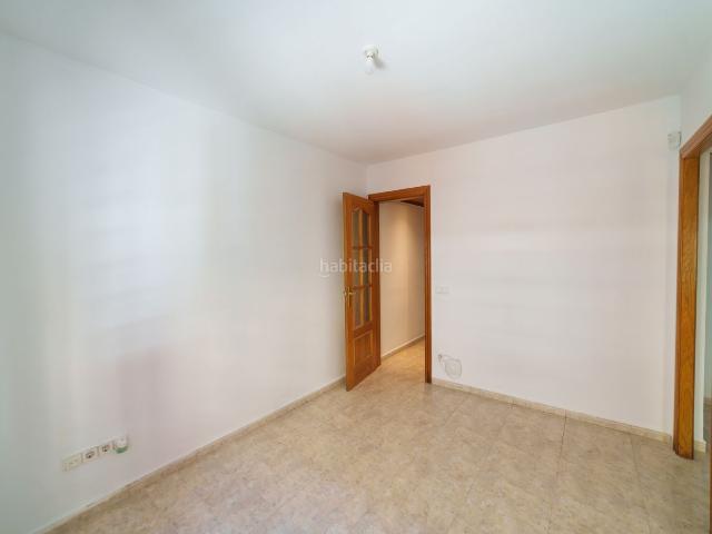 Piso en venta en Hospitalet de Llobregat L´, Collblanc. Pisos Hospitalet de Llobregat.