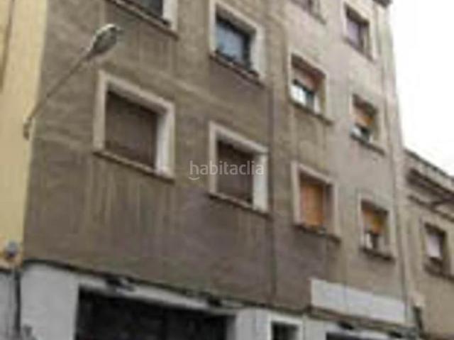 Piso en venta en Hospitalet de Llobregat L´, Centre. Hospitalet de Llobregat l, Barcelona. EN RENTABILIDAD se vende alquilado, no se puede visitar ni hipotecar. Pisos Hospitalet de Llobregat.
