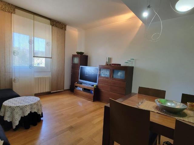 Piso en venta en Hospitalet de Llobregat L´, Centre. PISOEXTERIOR CON BALCÓN, A LA VENTA EN HOSPITALET CENTRO. Pisos Hospitalet de Llobregat.