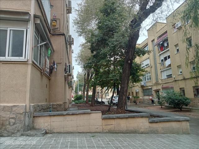 Piso en venta en Hospitalet de Llobregat L`, Barcelona en Plaza Dels Blocs De La Florida