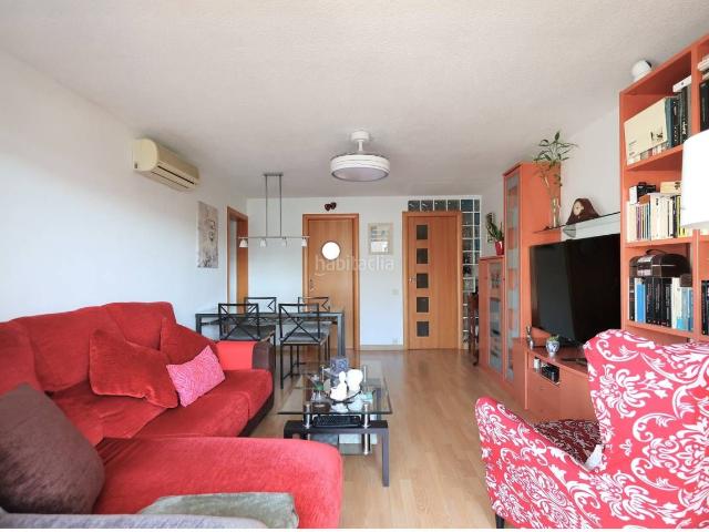 Piso en venta en Hospitalet de Llobregat L´, Bellvitge. PISO CON BALCÓN Y VISTAS DESPEJADAS. Pisos Hospitalet de Llobregat.