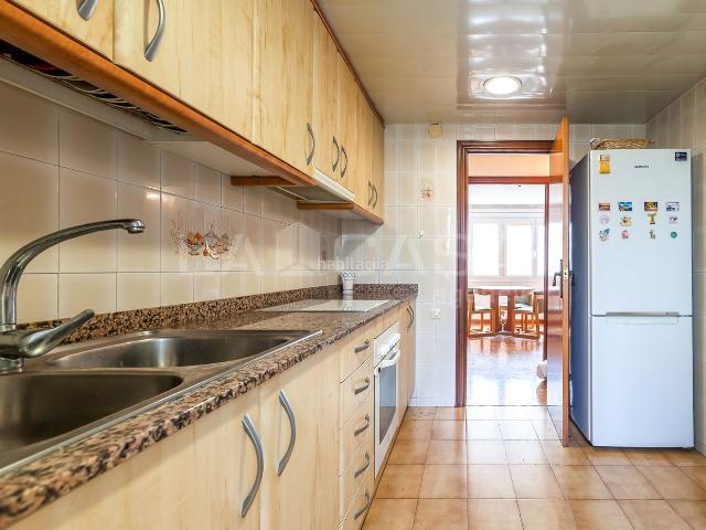 Piso en venta en Hospitalet de Llobregat L´, Bellvitge. PISO ALQUILADO. Pisos Hospitalet de Llobregat.