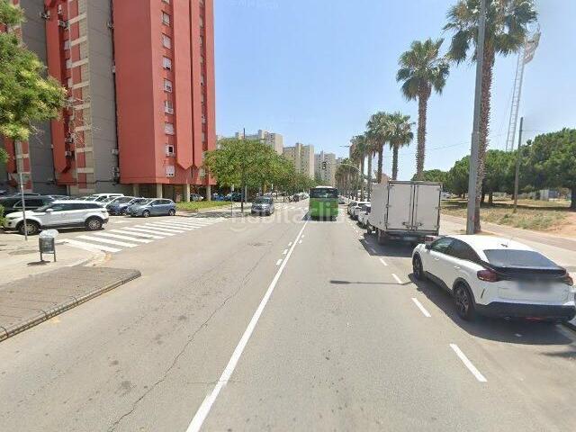Piso en venta en Hospitalet de Llobregat L´, Bellvitge. Vivienda 91 m 2 hab. en Hospitalet de Llobregat l. Pisos Hospitalet de Llobregat.