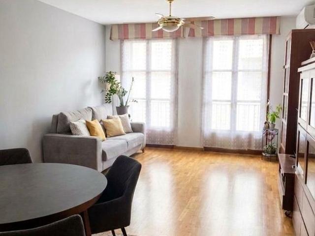 Piso en venta en Hospitalet de Llobregat, L´, de 109 m² 3 habitaciones por 545.000