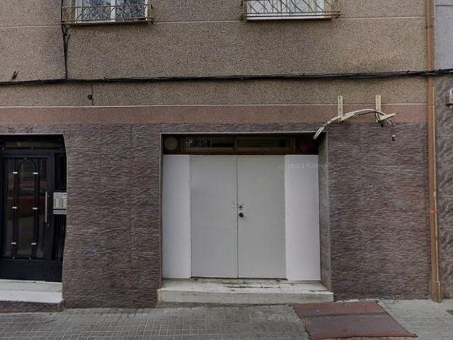Piso en venta en Hospitalet de Llobregat, L´, de 1.743 m² 3 habitaciones por 117.000