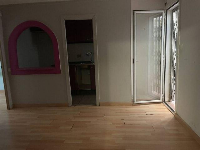 Piso en venta en Hospitalet de Llobregat, L´, de 34 m² 2 habitaciones por 110.000