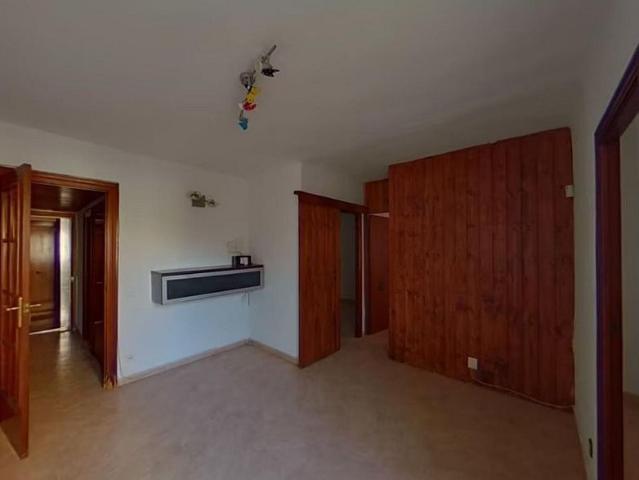Piso en venta en Hospitalet de Llobregat, L´, de 40 m² 2 habitaciones por 130.000