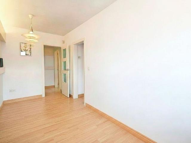 Piso en venta en Hospitalet de Llobregat, L´, de 40 m² 2 habitaciones por 212.000