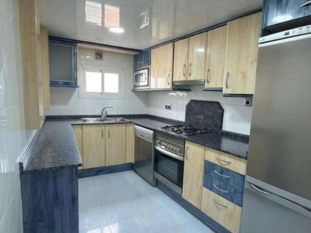 Piso en venta en Hospitalet de Llobregat, L´, de 40 m² 3 habitaciones por 140.000