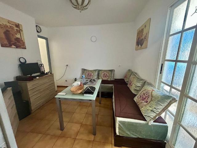 Piso en venta en Hospitalet de Llobregat, L´, de 44 m² 2 habitaciones por 185.000