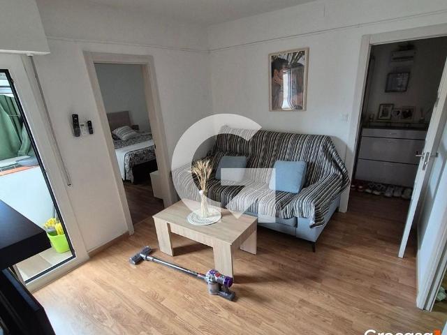 Piso en venta en Hospitalet de Llobregat, L´, de 45 m² 3 habitaciones por 230.000