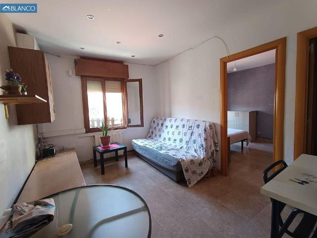 Piso en venta en Hospitalet de Llobregat, L´, de 48 m² 3 habitaciones por 155.000