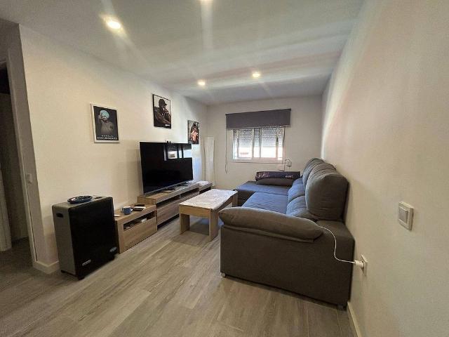 Piso en venta en Hospitalet de Llobregat, L´, de 51 m² 2 habitaciones por 190.000